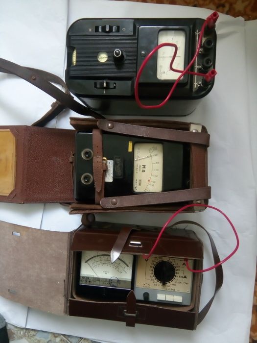 Separator 200A. usoli de  100 A cu ruperea la 100A