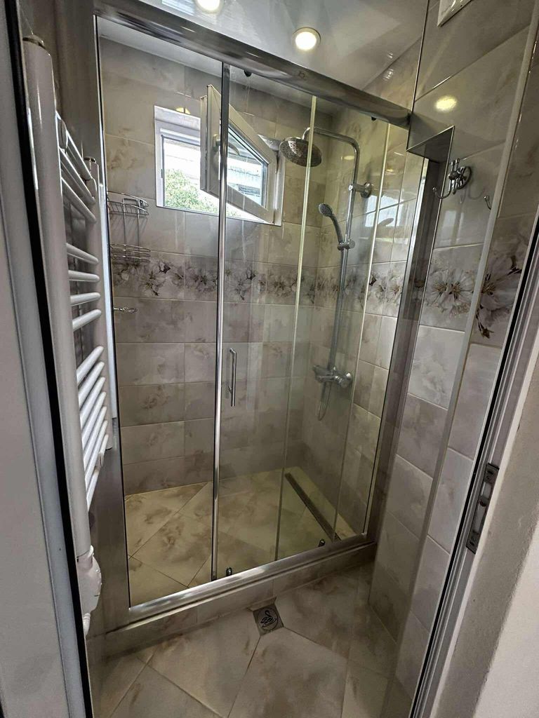 Дава се под наем Етаж от къща в Обзор - 120 кв.м за 1020 € - Снимка #13