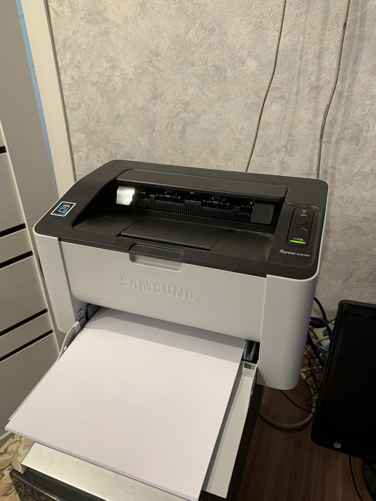Принтер Samsung M2020w черной белый