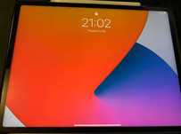 iPad Pro 2021 1TB 16GB RAM 12.9 inch-a с включен Apple Pencil 2
