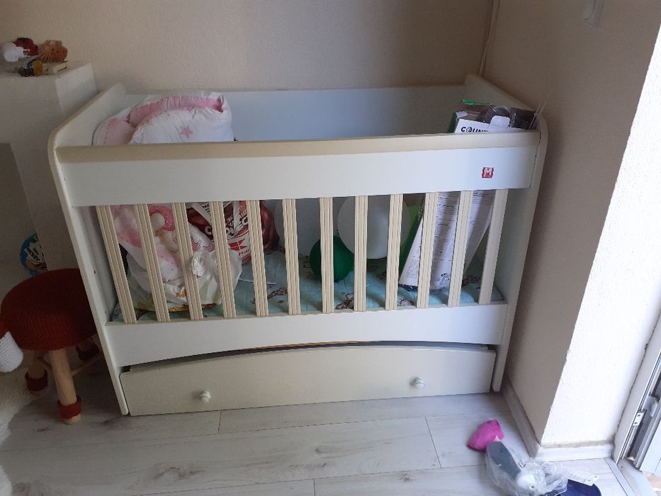 Бебешка кошара+подарък обиколник