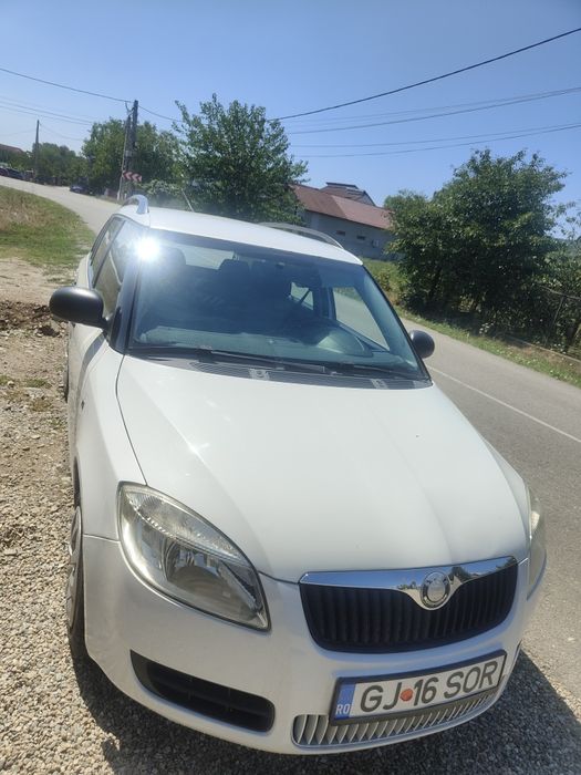 Skoda Fabia fab 2010 motor 1.2+  Gpl ITP  recentă  fiscal proprietar