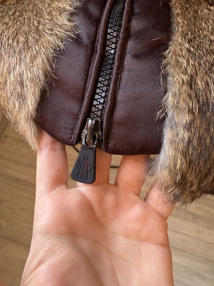 Оригинлно яке Moncler естествен пух