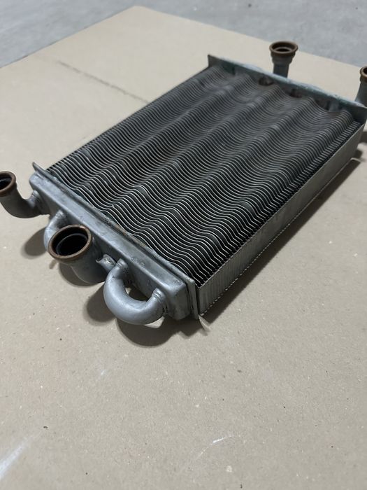 Schimbator de caldura bitermic centrala Ferroli Domina F24N