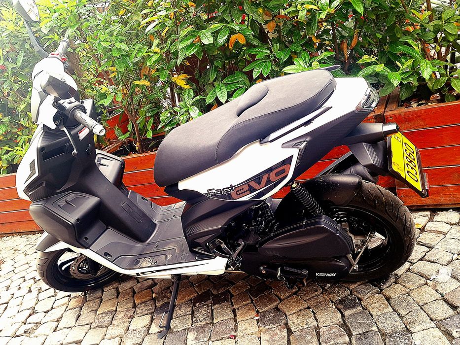 Scuter Keeway 3500 km