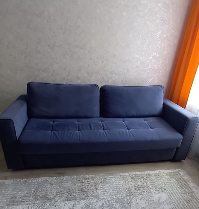 Продам диван в хорошем состоянии.