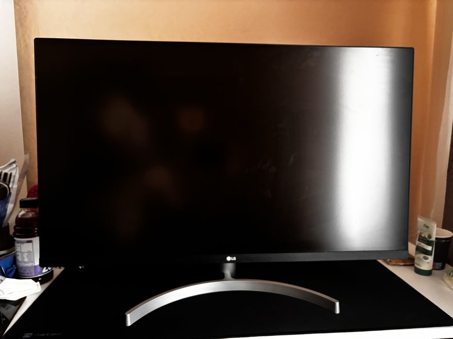 Monitor LG 4K 32inch