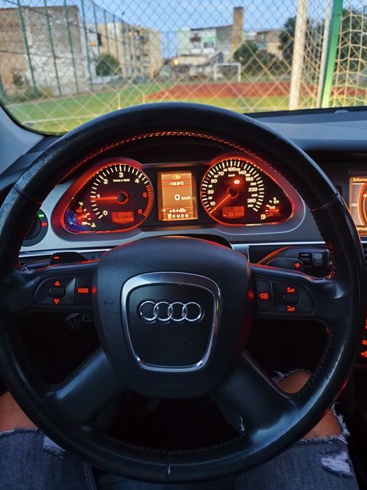 Vând Audi A6 Avant