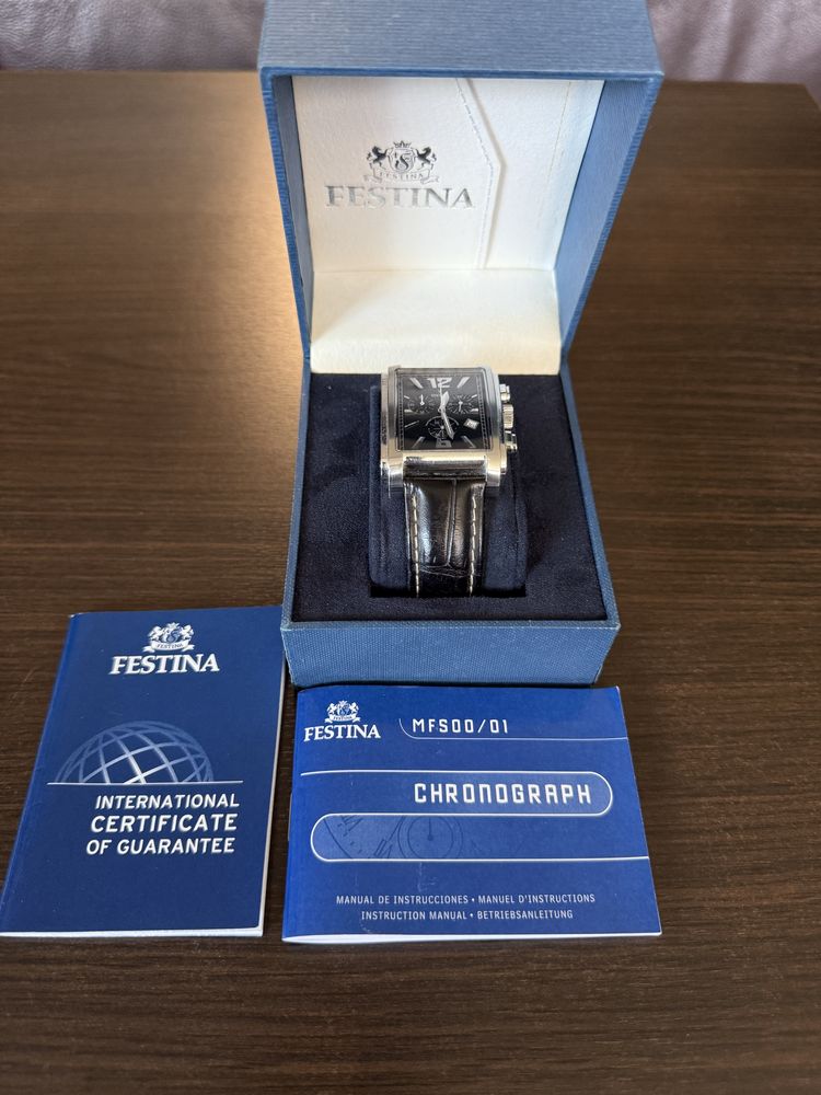 Часовник Festina
