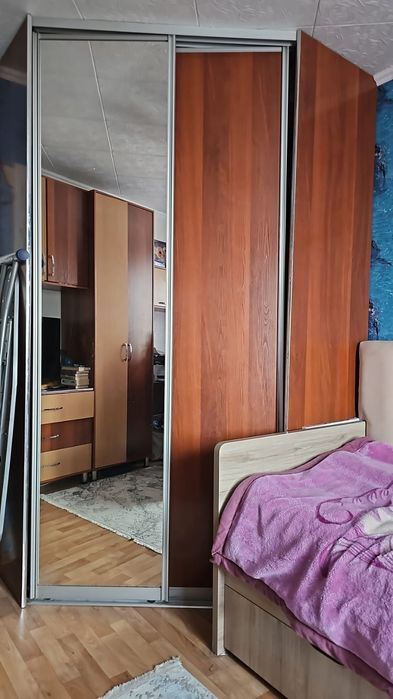 Отдам угловой шкаф бесплатно