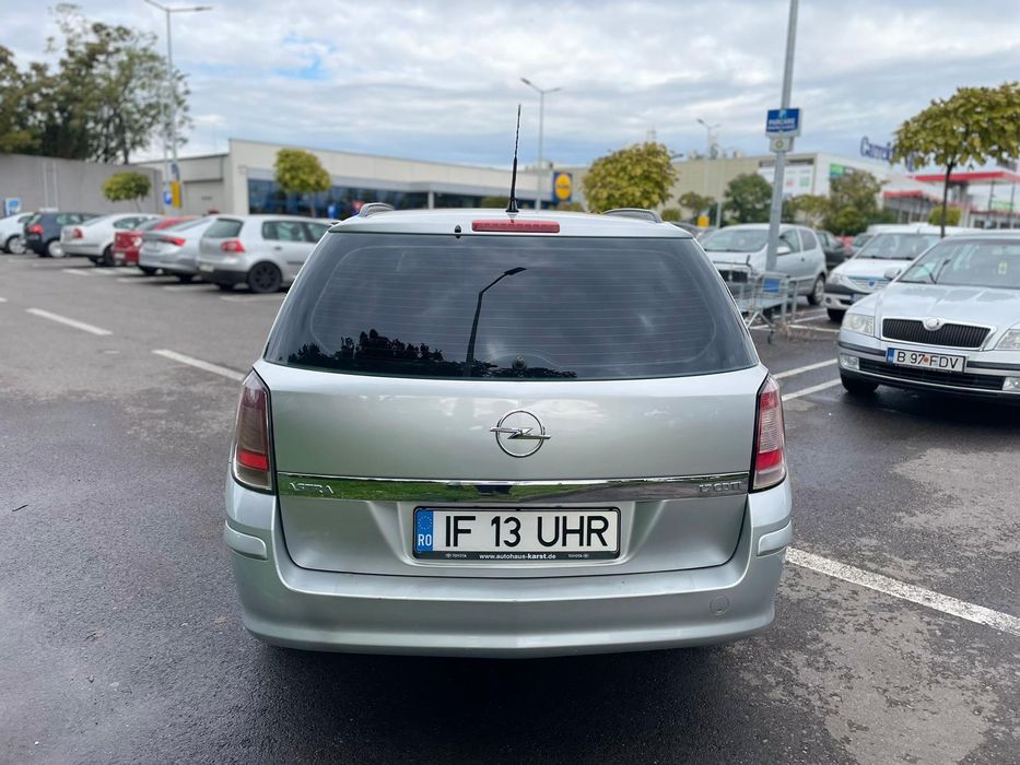 Vand opel astra h an 2009 motor 1.7 diesel   proprietar