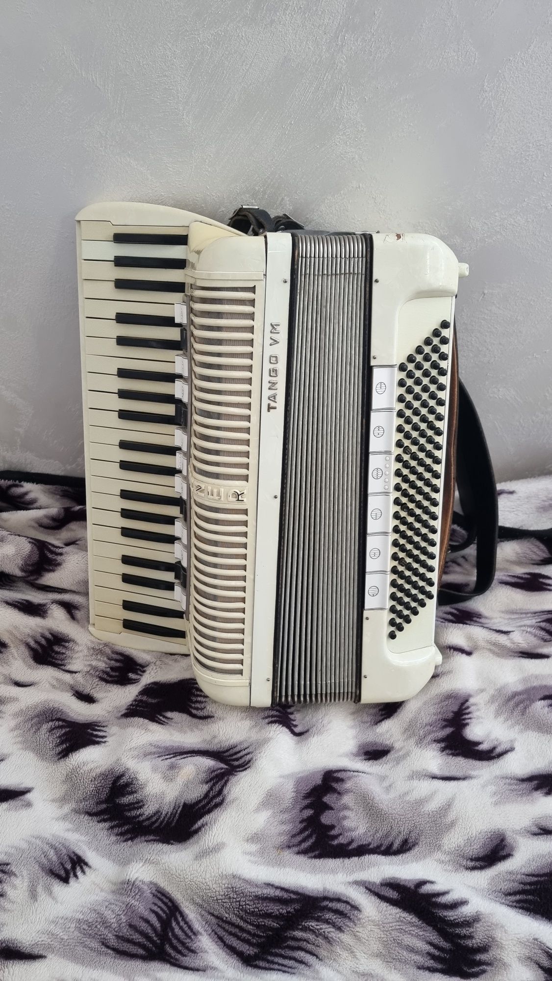Acordeon hohner în stare foarte bună 1800lei