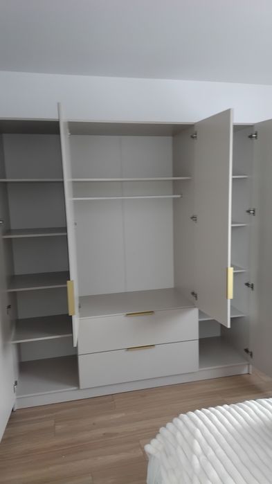 Firma de Montaj mobilier Brico ,Leroy , Dedeman