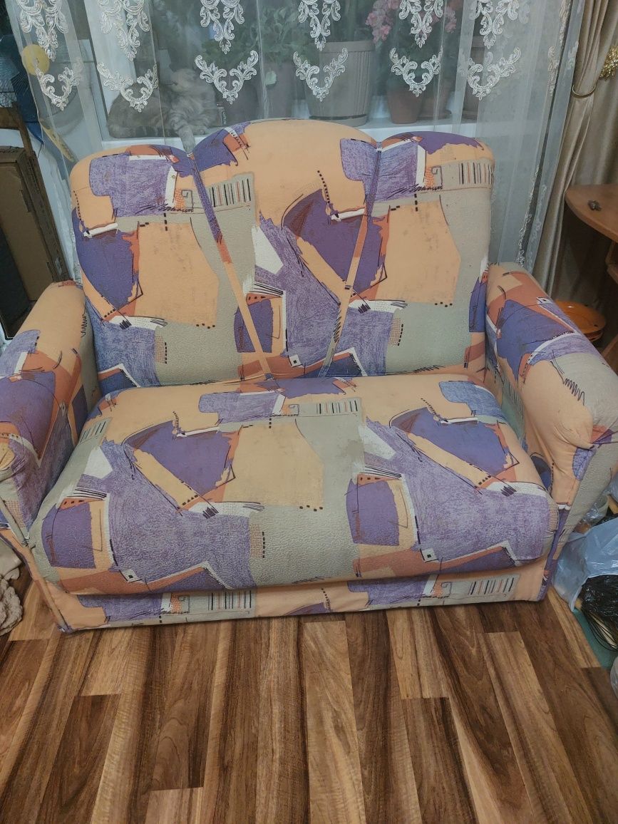 Продам мини диван
