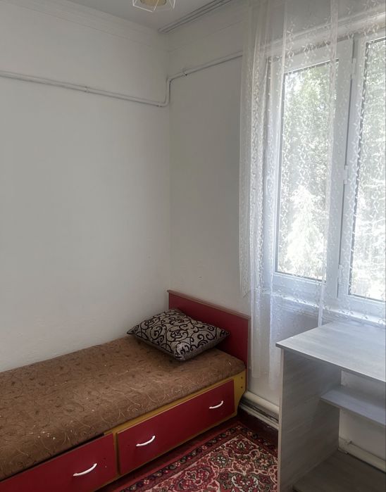 Чиланзар 8 квартал 2в3 комнатная