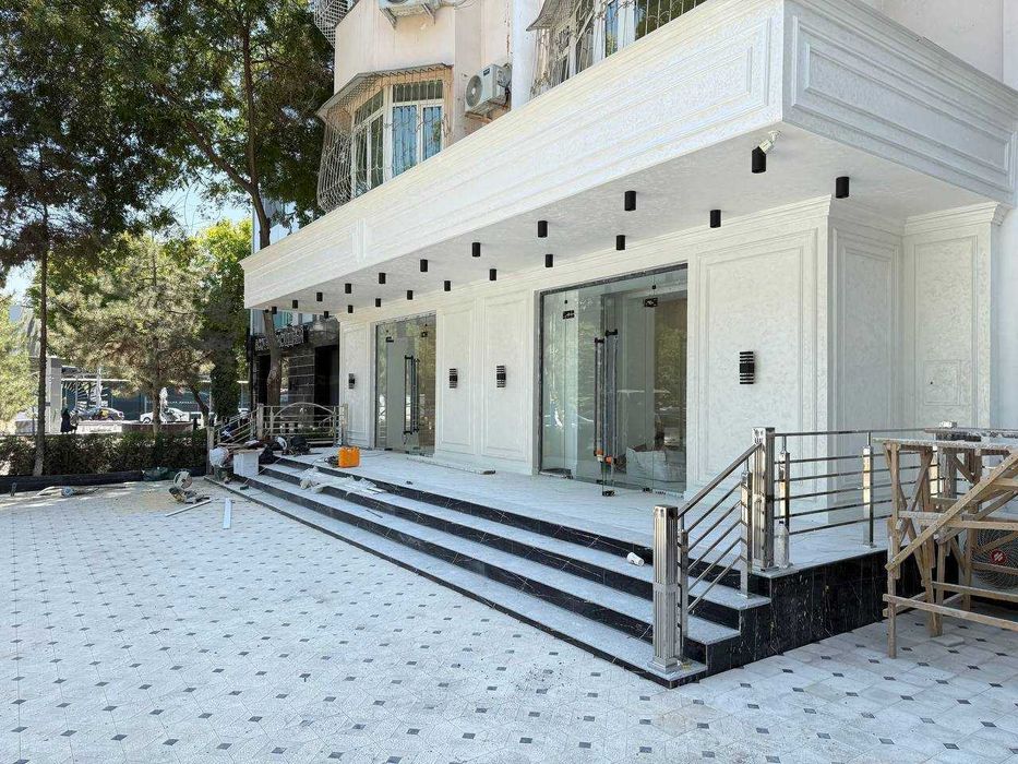 Сдаётся в аренду 90м2  Ориентир: Black Star