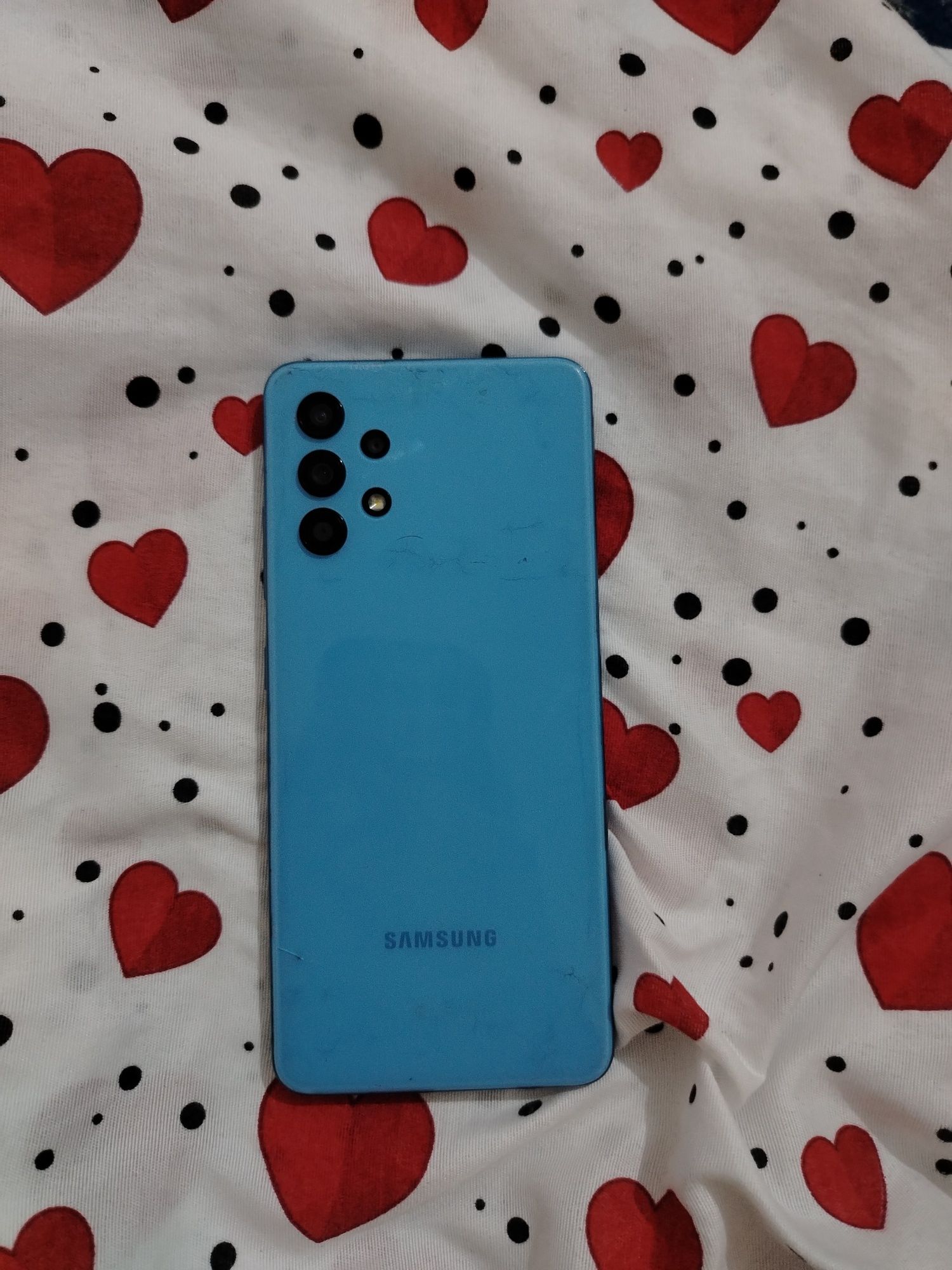 Samsung A 32 telefoni