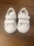 Adidas usori, impecabili incaltati putin marime 22, 14 cm interior.