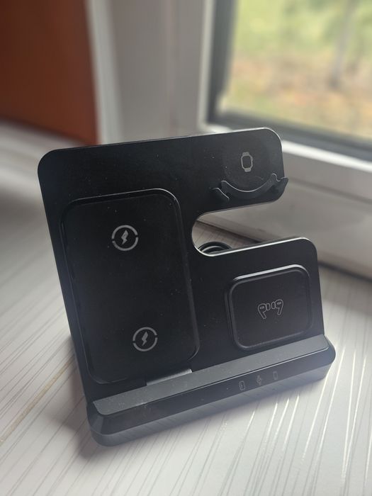 Incarcator wireless 3 in 1