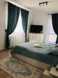 Mobila PAL ALB dormitor (dressing, pat+saltea Somproduct, 3 comode)