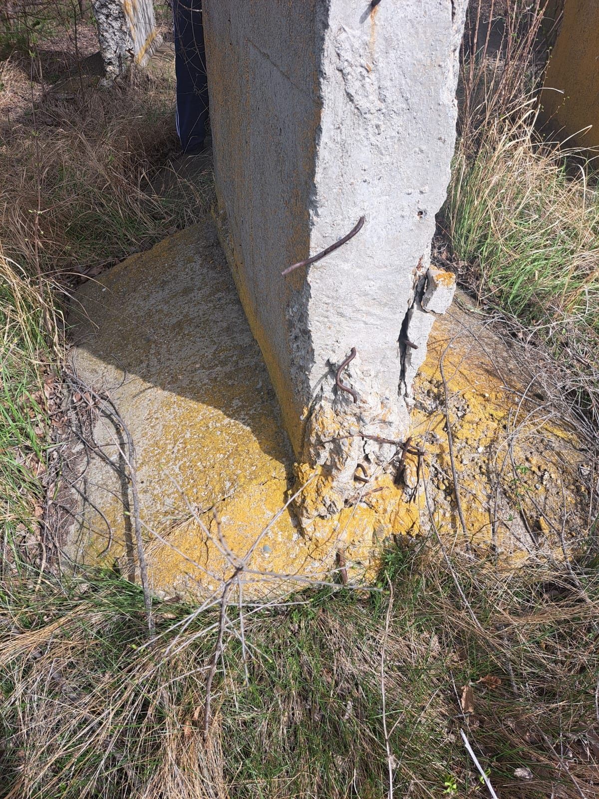 Vând separatoare beton