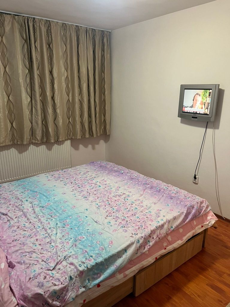 Închiriez apartament.Regim hotelier!