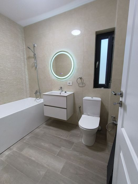 Vile individuale, asfaltat, toate utilitățile, central