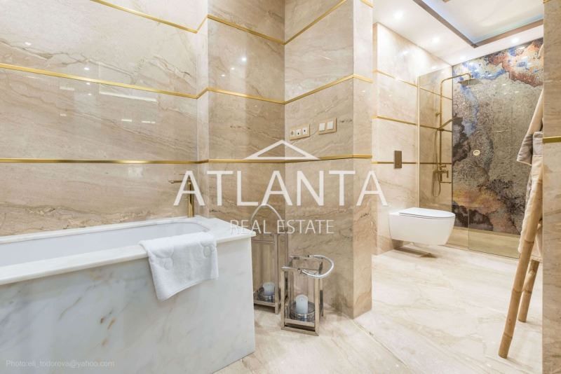 3-стаен в Варна, област-к.к. Св.Св. Константин и Елена площ 217 цена