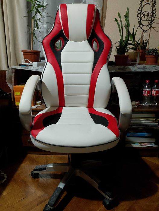 Геймърски стол Руни