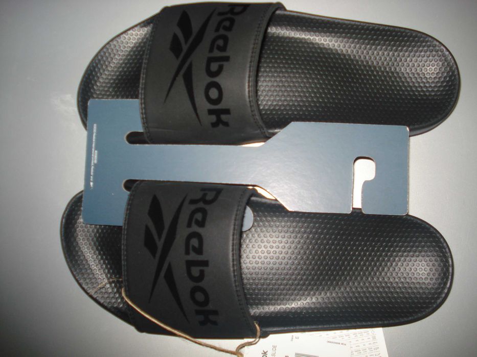 Papuci Reebok Fulgere barbati marimea 42 fit de 41 noi