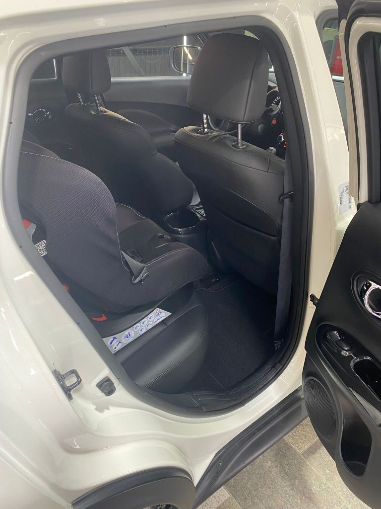 Nissan juke proprietar în carte si talon
