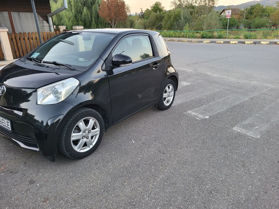 Masina de vanzare Toyota iq