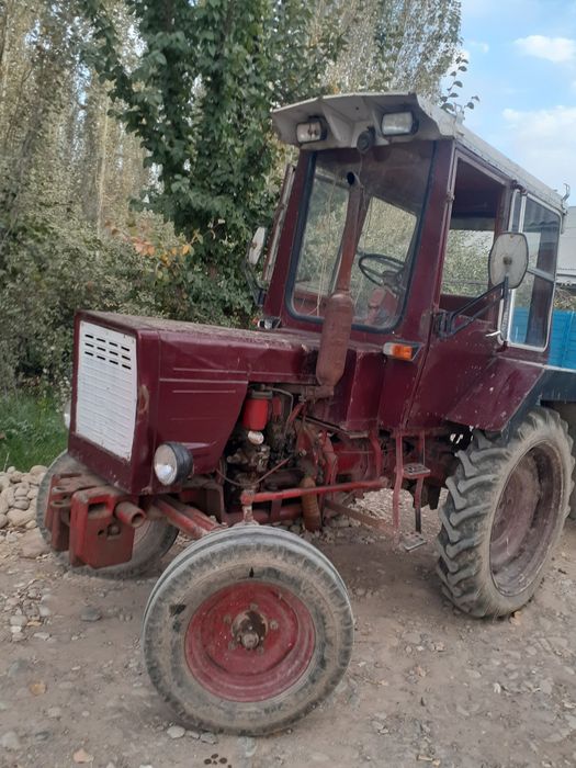 25 traktor sotiladi