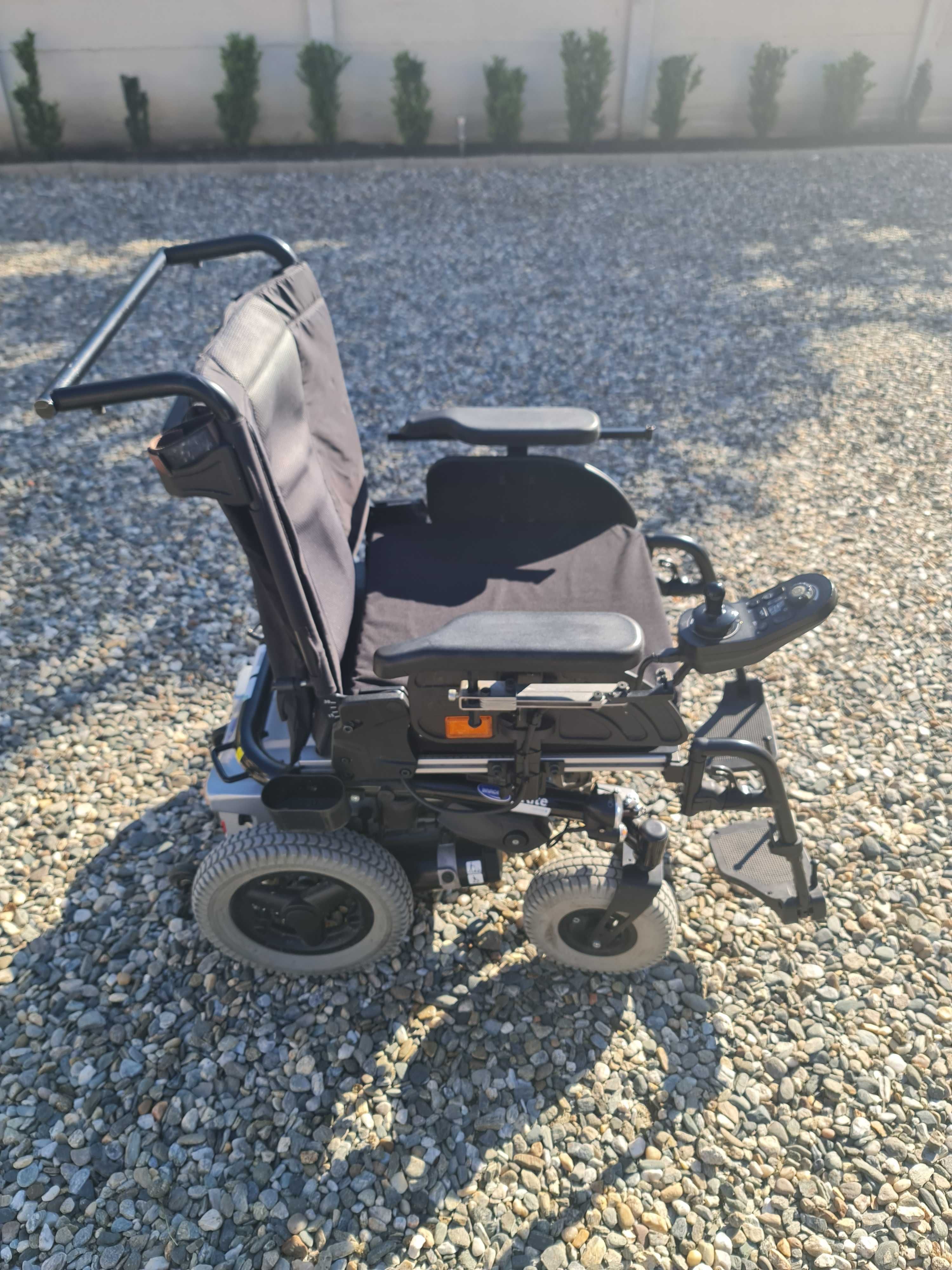 Scaun electric Invacare