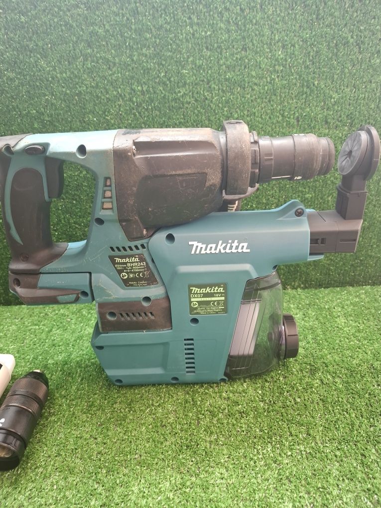 Безчетков перфоратор на Makita BHR243 с ЧИСТО НОВ прахоуловител DX07