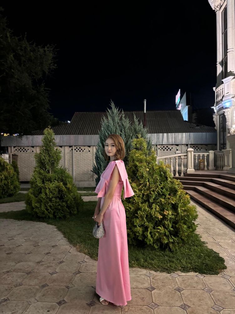 Платье вечернее. Б/у. Одевала только 1 раз