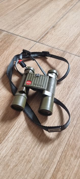 Binoclu Leitz (leica)10x25bca