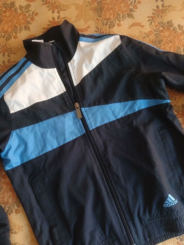 Оригинален сет Adidas.