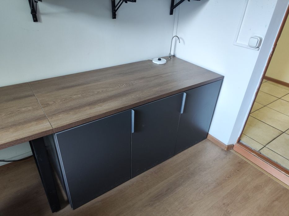 Продается шкаф со смесителем