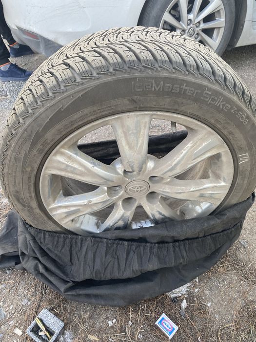 Продаю шины с резиной