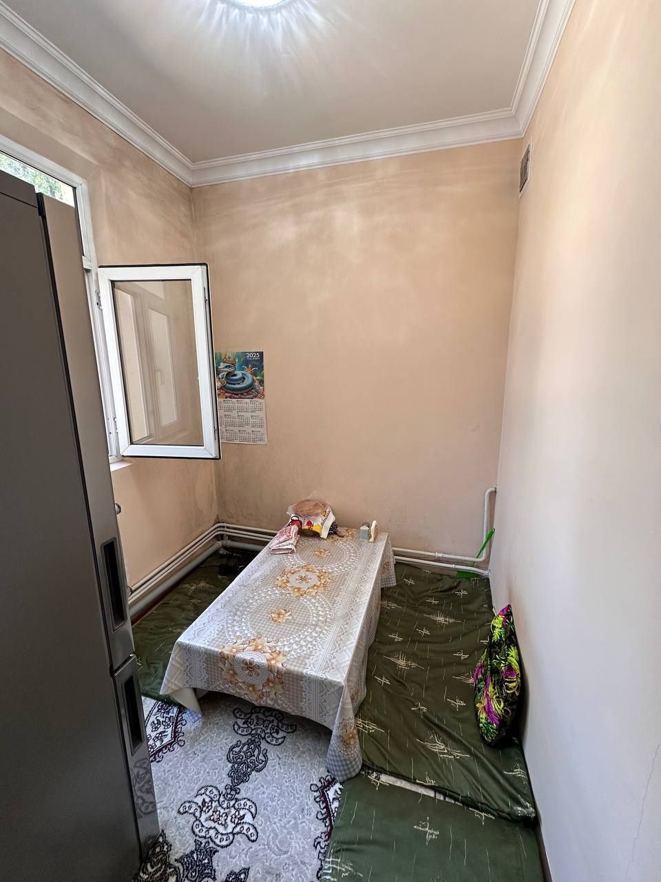 Продаётся 2 комнатная квартира Мирзо Улугбекский район массив Феруза