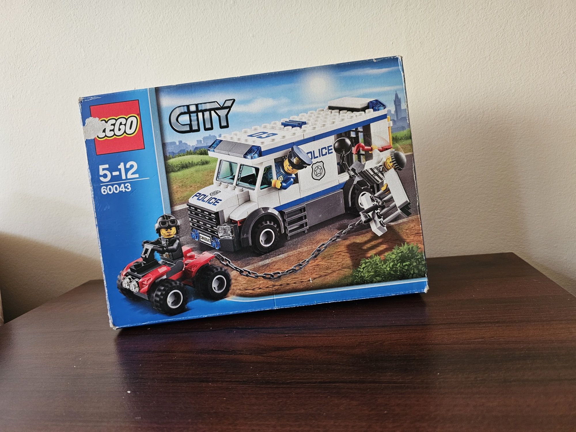 Lego city 60043 microbuz de transport prizonieri