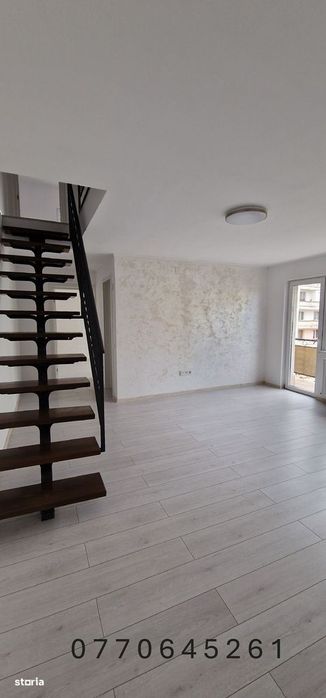 Apartament 4 camere +balcon, zona Mihai Viteazu, COMISION 0%