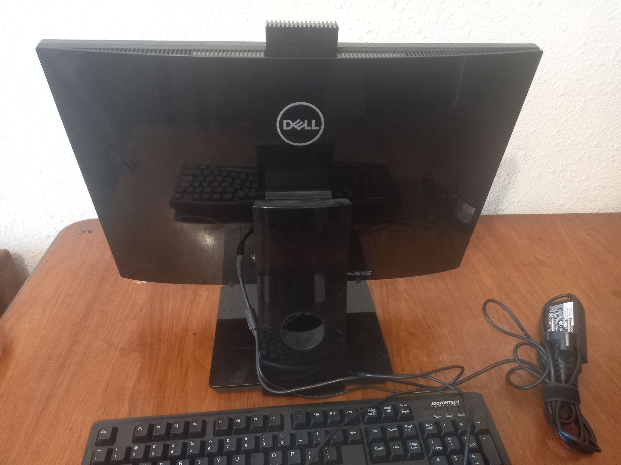 Dell monoblok rasmdagi parametrlar asosida sotiladi