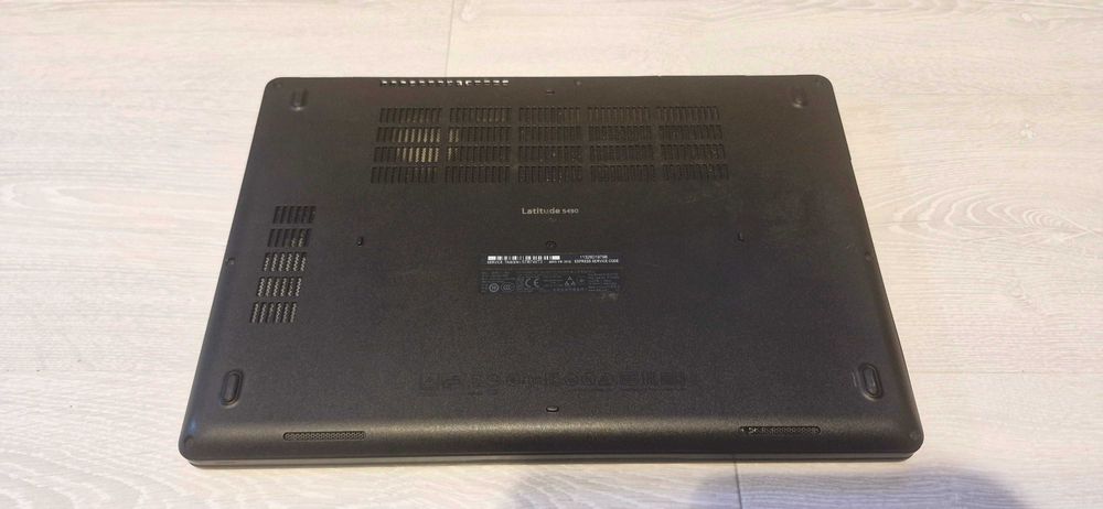 Dell Latitude 5490 i5-8350U 16GB DDR4 256GB SSD Windows 11