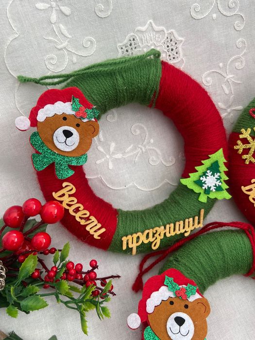 Коледни венци от естествени материали