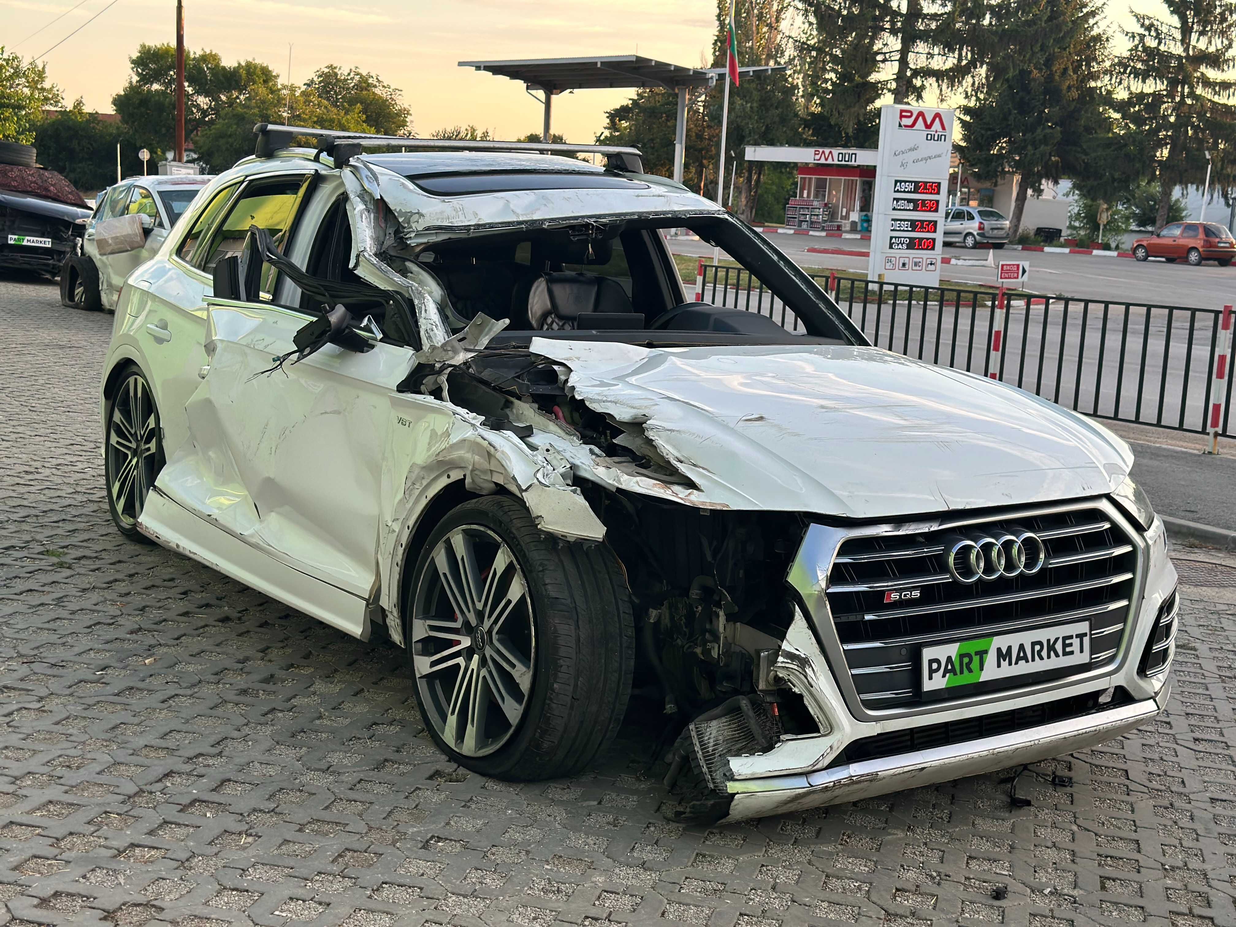 AUDI SQ5 3.0TFSI На Части