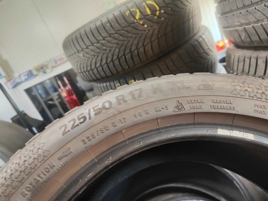 2бр. зимни гуми 225/50/17 Continental