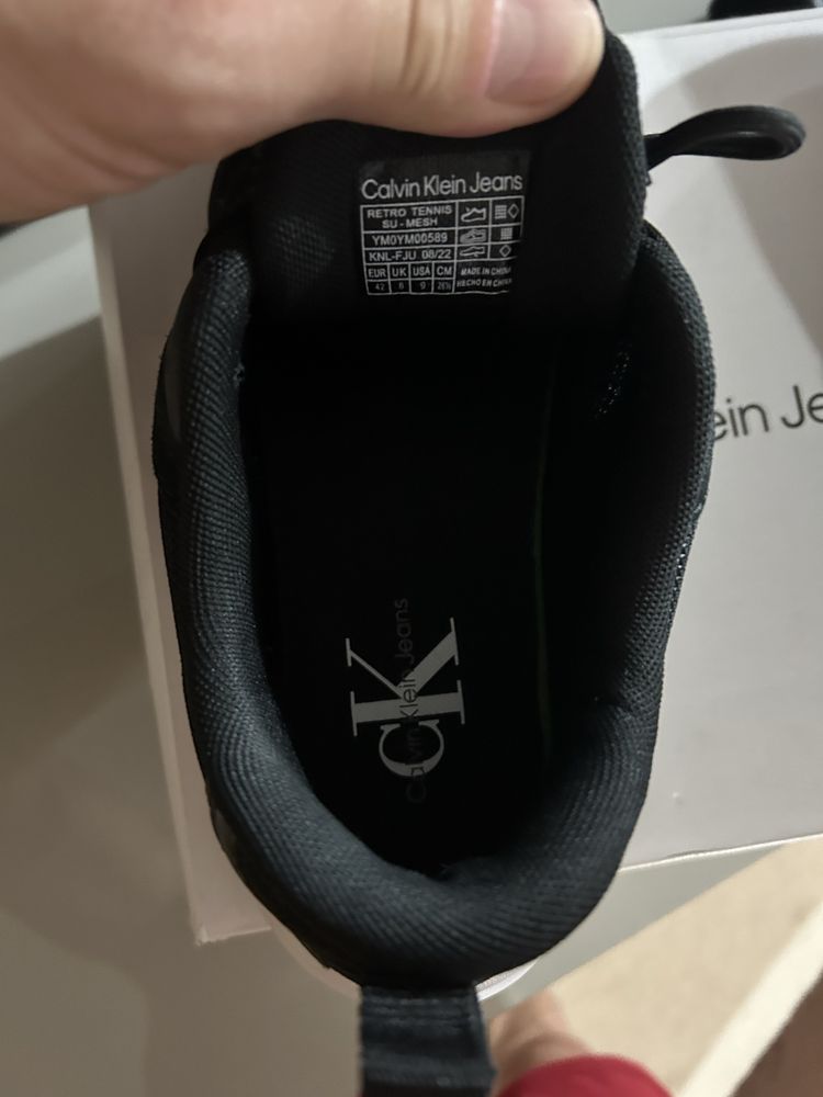 Vand adidasi Calvin Klein marimea 42