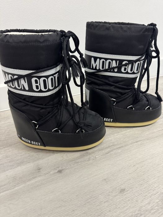 Vand Moon Boot copii impecabili 27-30